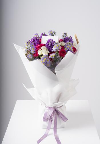 Vibrant Spray Rose & Mixed Flower Bouquet