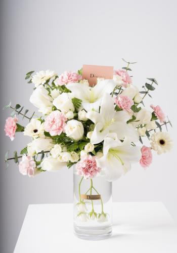 Floral Arrangement in a Clear Vase
