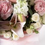 Elegant Lily & Mixed Flower Bouquet
